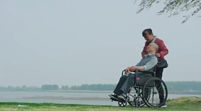 她說：“是夫妻，就要過一輩子”